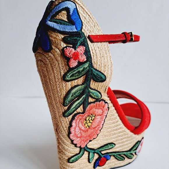 Gucci Red Suede Floral Embroidered Wedge Platform Ankle Strap Size 36.5 - Picture 4 of 16